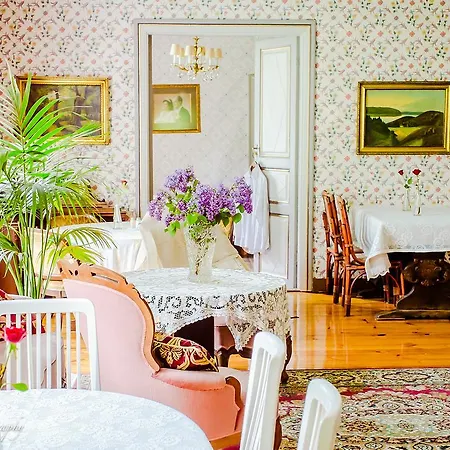 Rusthall-kartano Wanha Peltola Couette-café *